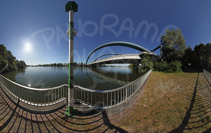 Offenbach Kaiserleibrücke Panorama Frankfurt p1365