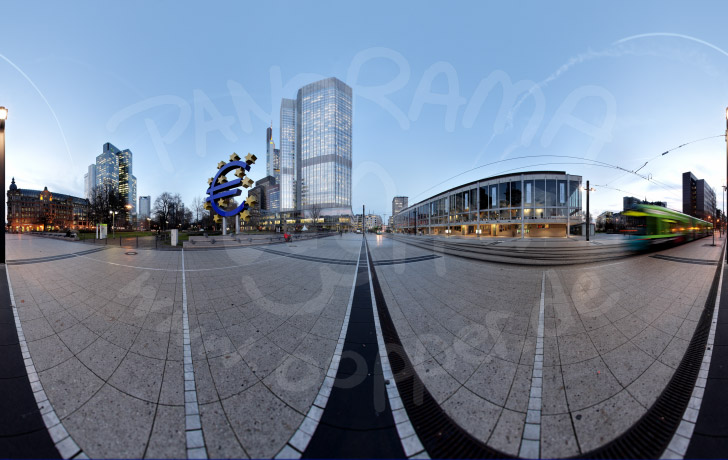 Panorama Frankfurt - Der Willy Brand Platz am Abend