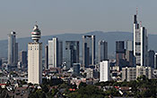 Goetheturm - Aussicht auf die Skyline von Frankfurt (zoom)